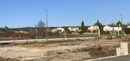 Terrain à bâtir à Saint-Julien-les-Rosiers, Occitanie
